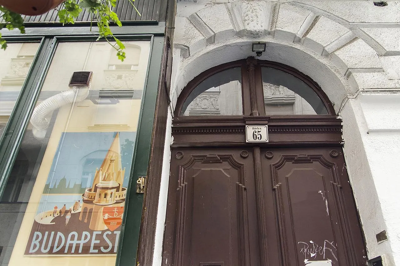 Authentic Akacfa Apartment Будапешт 0*,  Венгрия