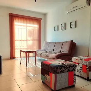 https://martinez-de-rosas.hotelsmendoza.com