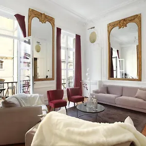 https://sumptuous-residense-louvre-museum-concorde-oratoire.fr-paris.fr