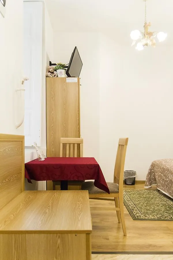 Authentic Akacfa Apartment Budapest