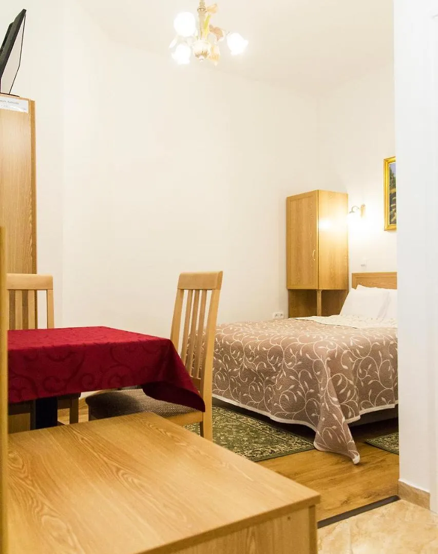 Authentic Akacfa Apartment Budapest 0*,
